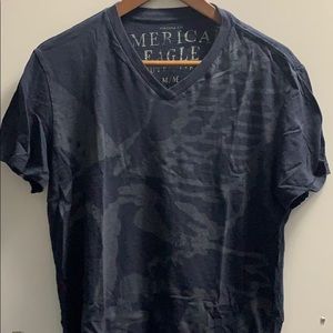 2/$10 American Eagle Tee Medium